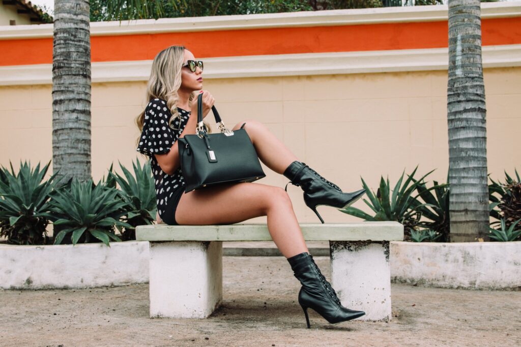 The Ultimate Guide to Women's Handbags: Popular Styles, Trends, and Tips for 2023 1 handbags