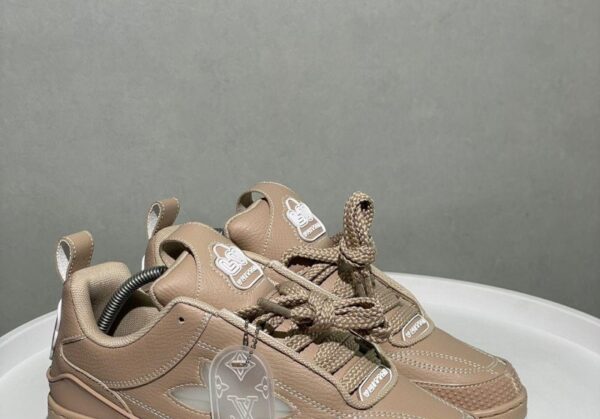 unisex skate sneakers