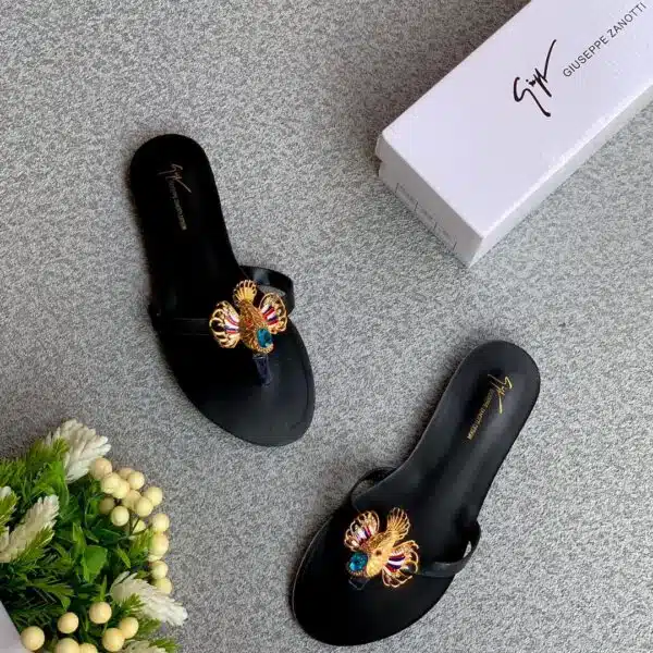 slippers