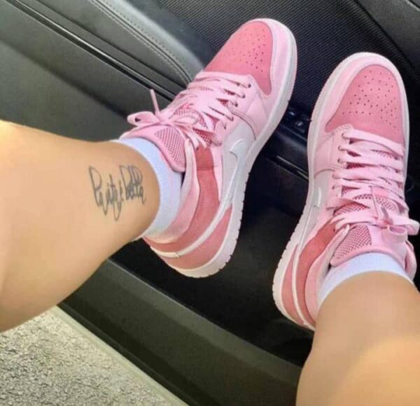 SNEAKER 1