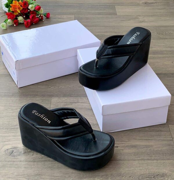 slippers