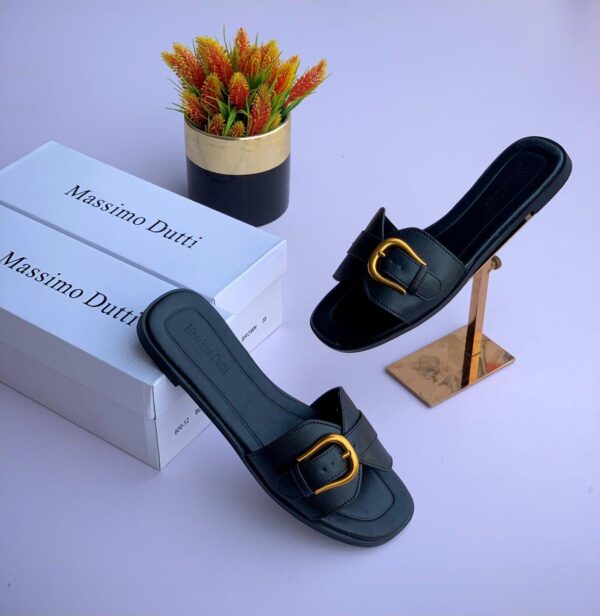 massimo dutti premium flat slippers for ladies.