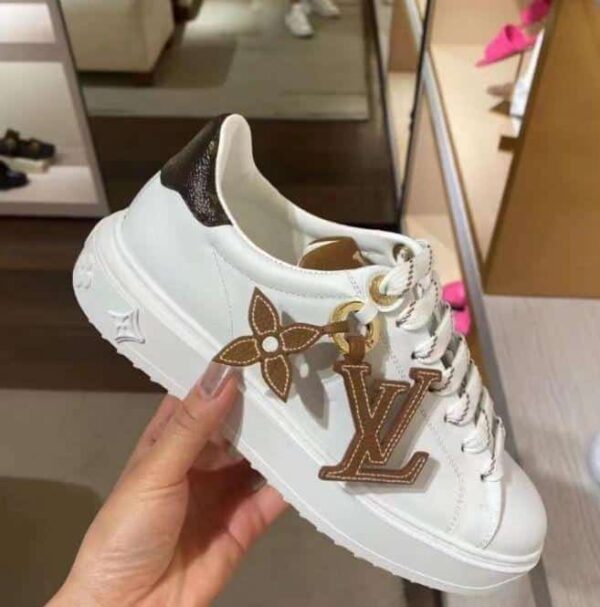 VUITTON 2