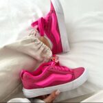 STYLISH LADIES SNEAKERS