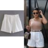 casual-women-side-pockets-pleated-shorts