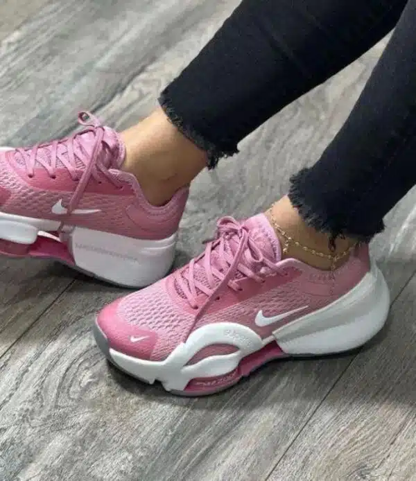 women breathable workout shoes
