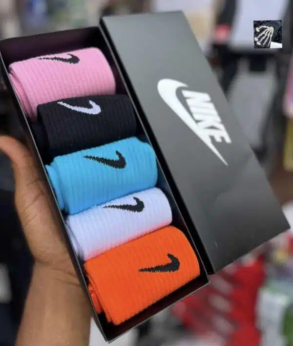 cute quality 5 in 1 socks