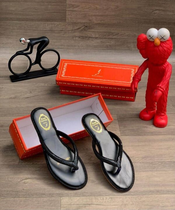 daily wear simple plain flat ladies slipper