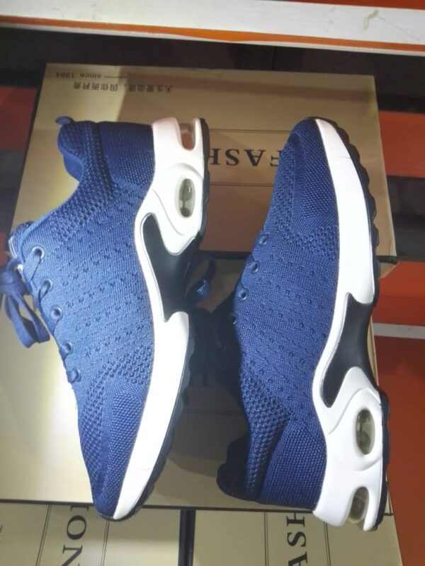 quality unisex sneakers