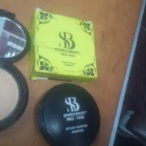 Sparkle Beauty compact face powder