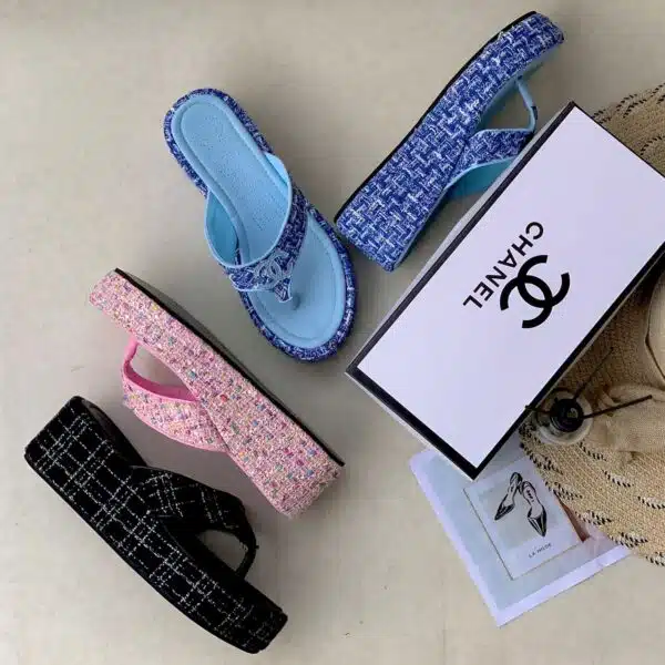 trendy wedge flip-flops fashion lady shoes