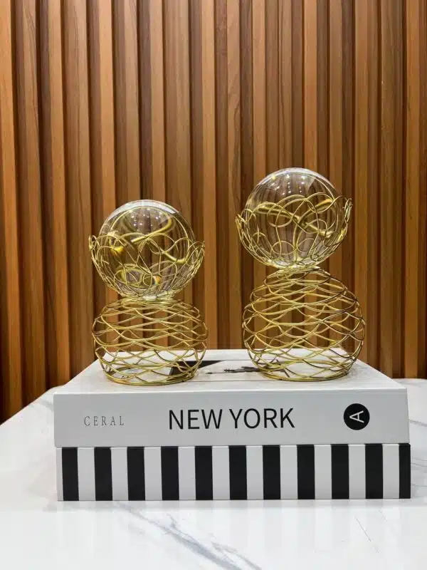 goblet crystal stands decor