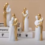 HAPPY FAMILY HOME DECOR FIGURINE