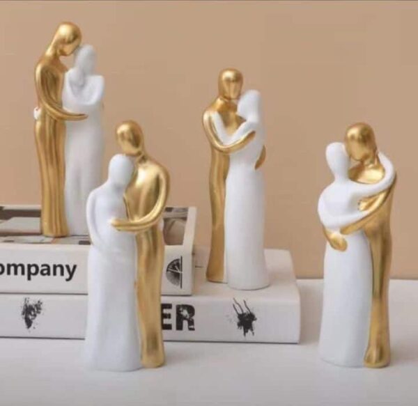 happy family home decor figurine