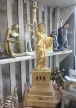 statue of liberty figurine