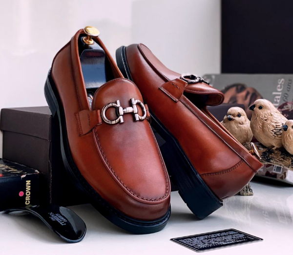classic men leather loafers