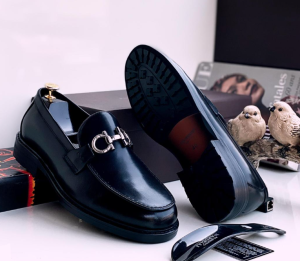 classic men leather loafers