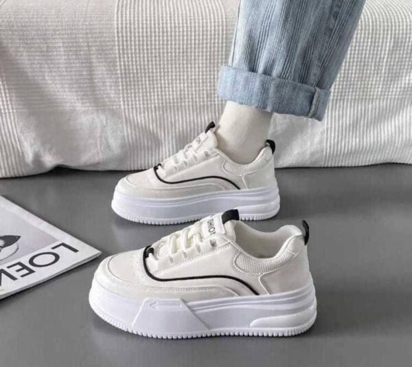 women lace up low top sneakers