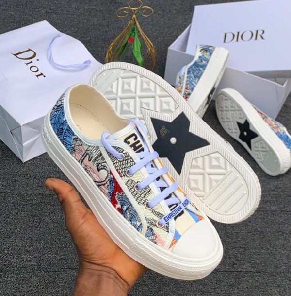 women's embroidered sneaker