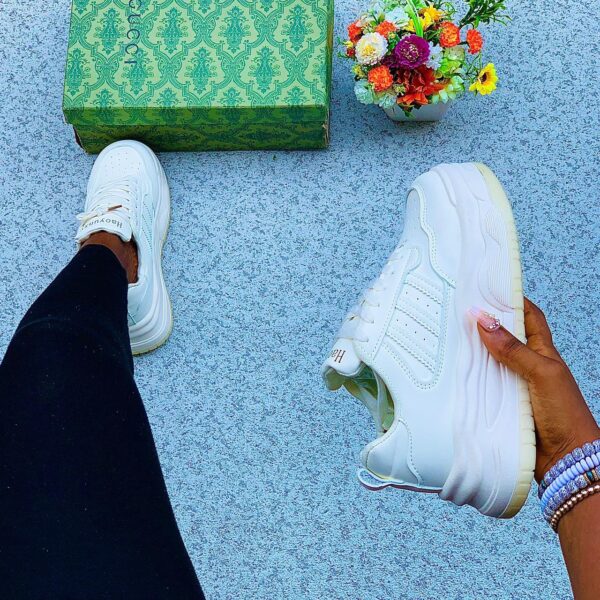 ladies soft unique sneaker