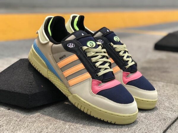 low cut unisex sneakers