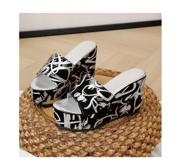 luxe chic pattern wedge