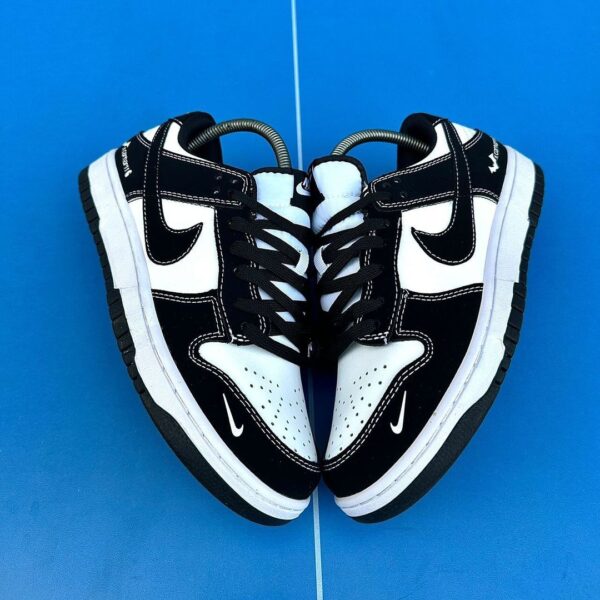 unisex sneakers