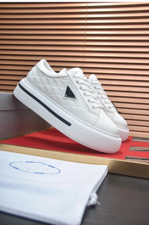 trendy fashion sneakers