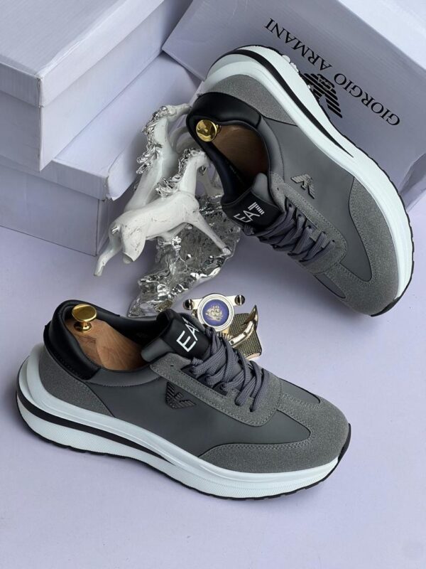 men lace-up fashion sneakers