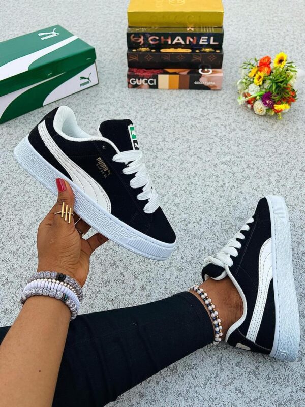 casual unisex suede sneakers
