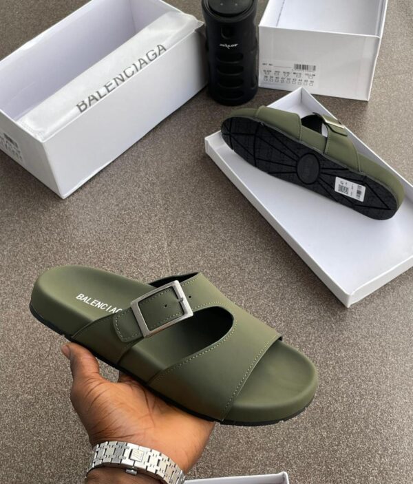 men fashion pam slippers
