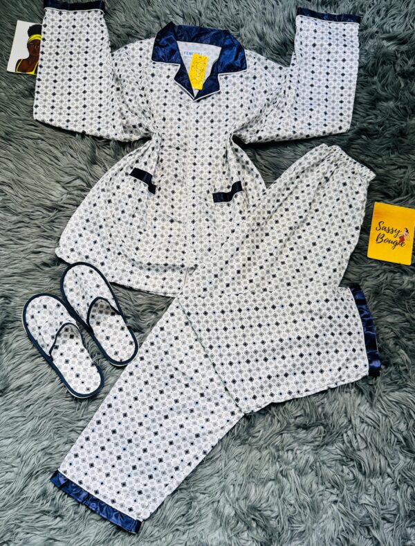 unisex 3pcs slippers and pyjamas