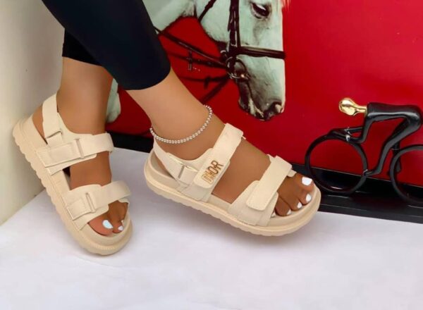 fashion ladies leather sandals