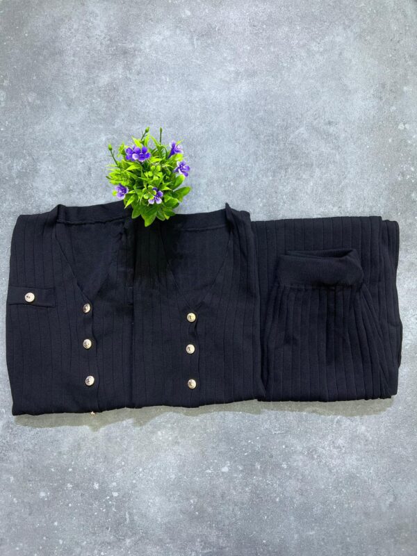 women knitted 3 in 1 set