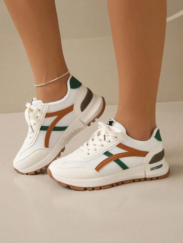women's fashion sports sneakers