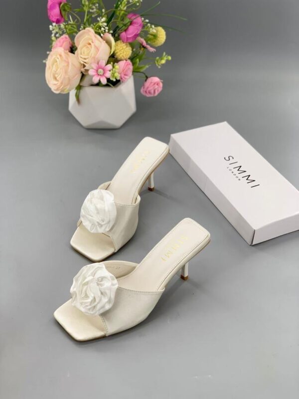 women fashion heel slippers