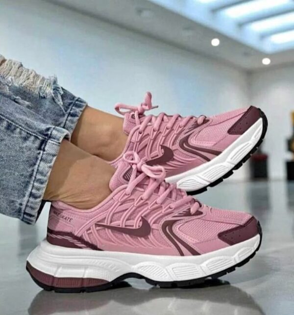 Fashion Sports Skate Sneakers