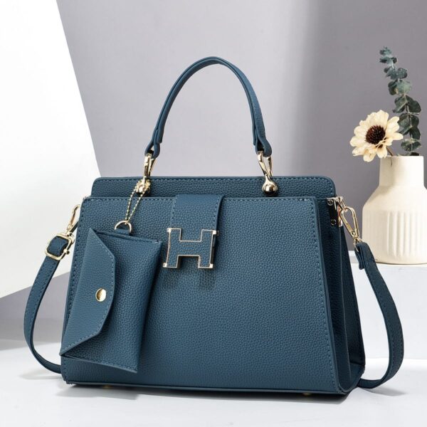 ladies leather shoulder handbag