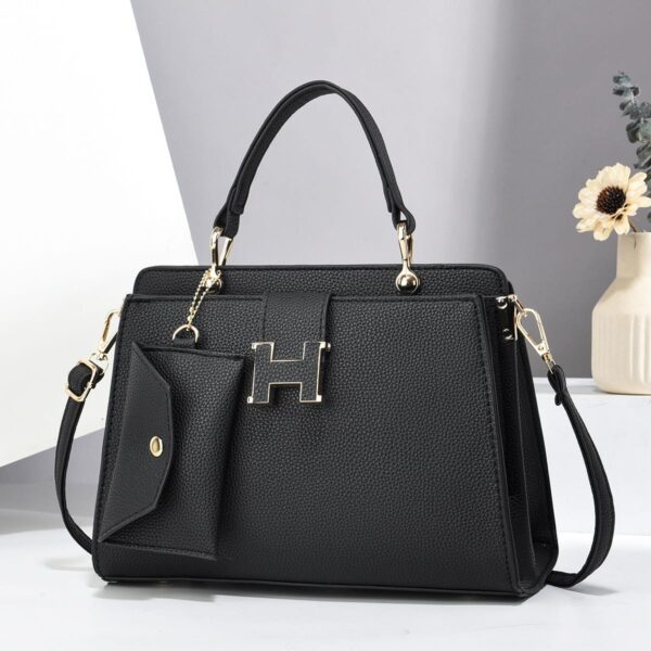 ladies leather shoulder handbag