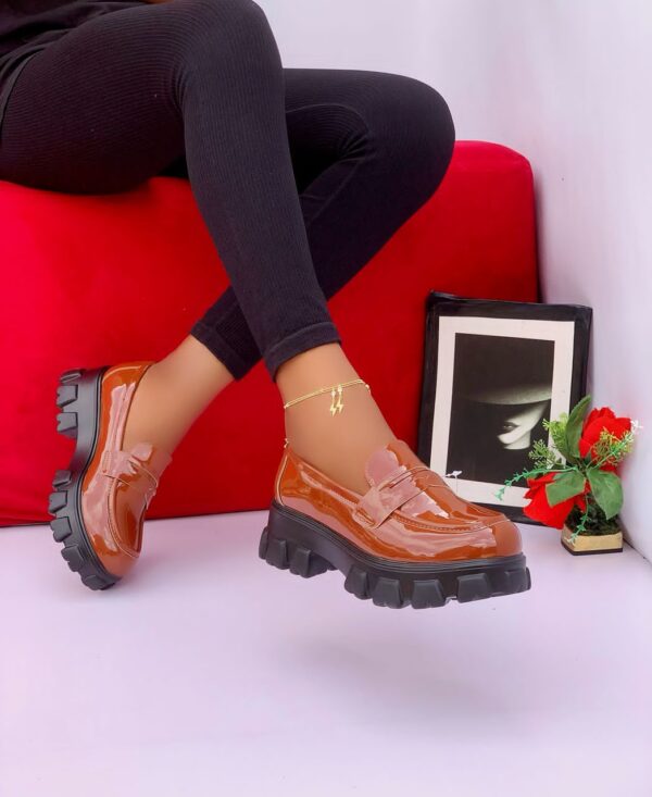 ladies thick-sole loafers