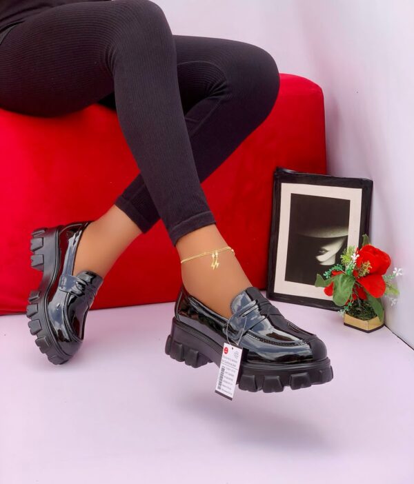 ladies thick-sole loafers