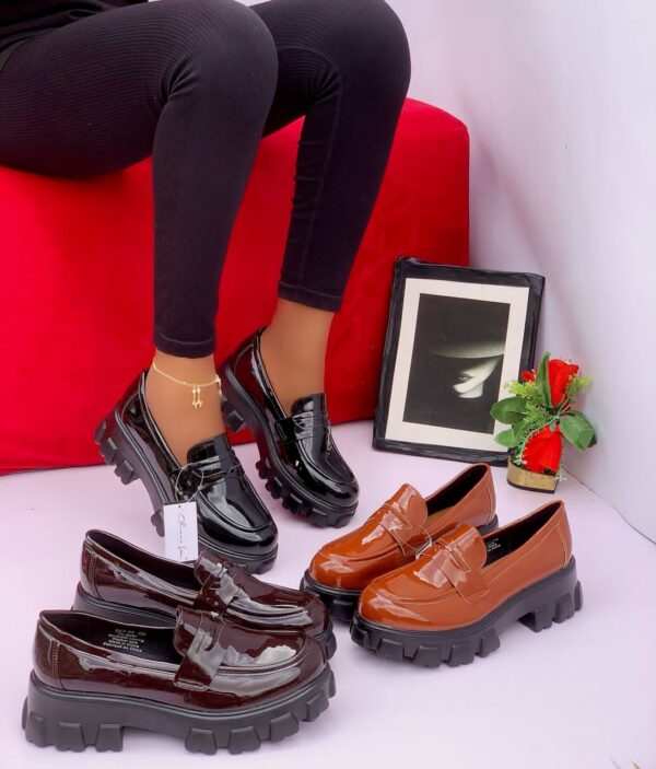 ladies thick-sole loafers