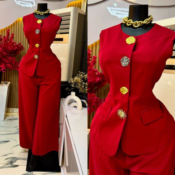women sleeveless blazer and pants set