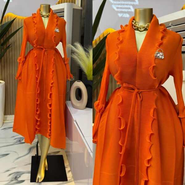 casual stretchy dress with ruffle detail