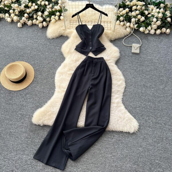 women casual sleeveless top and pant set