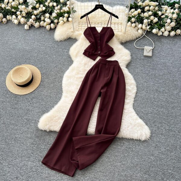 women casual sleeveless top and pant set