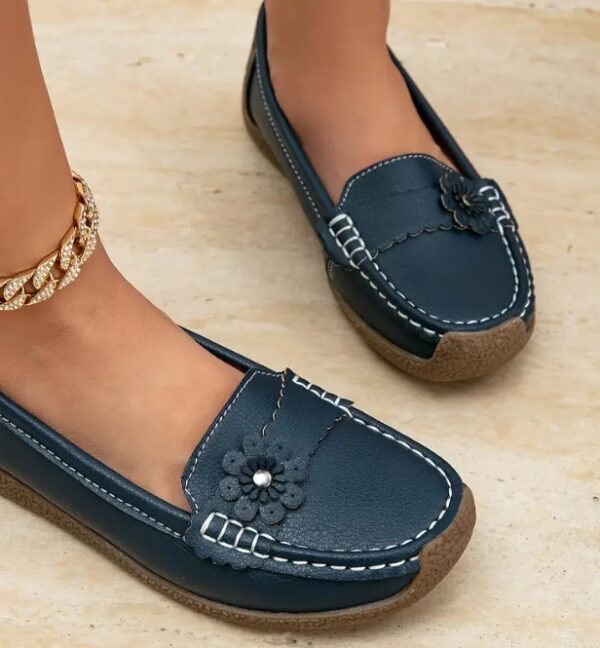 ladies fashion leather loafers