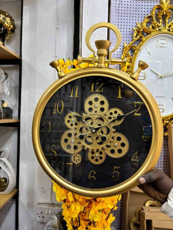 anchor clock with rotor gears