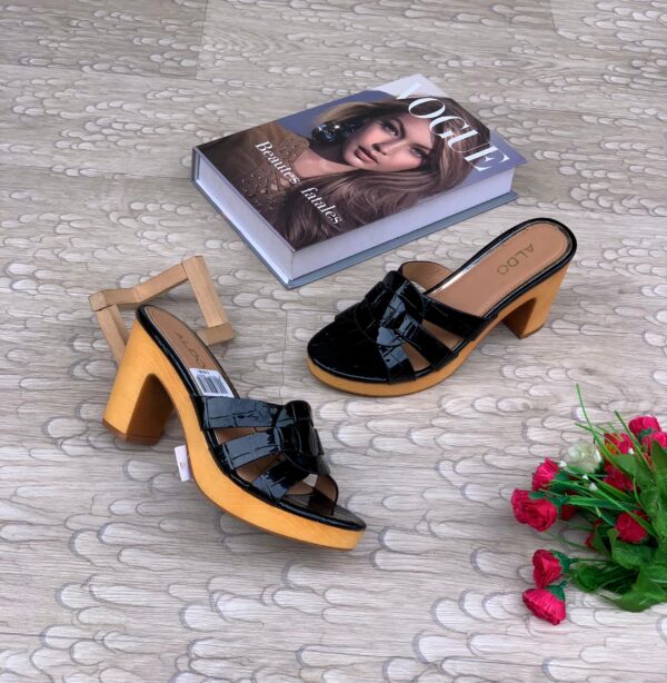 ladies wedge heel slippers