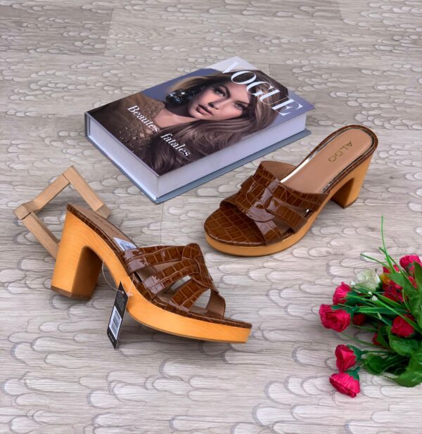 ladies wedge heel slippers